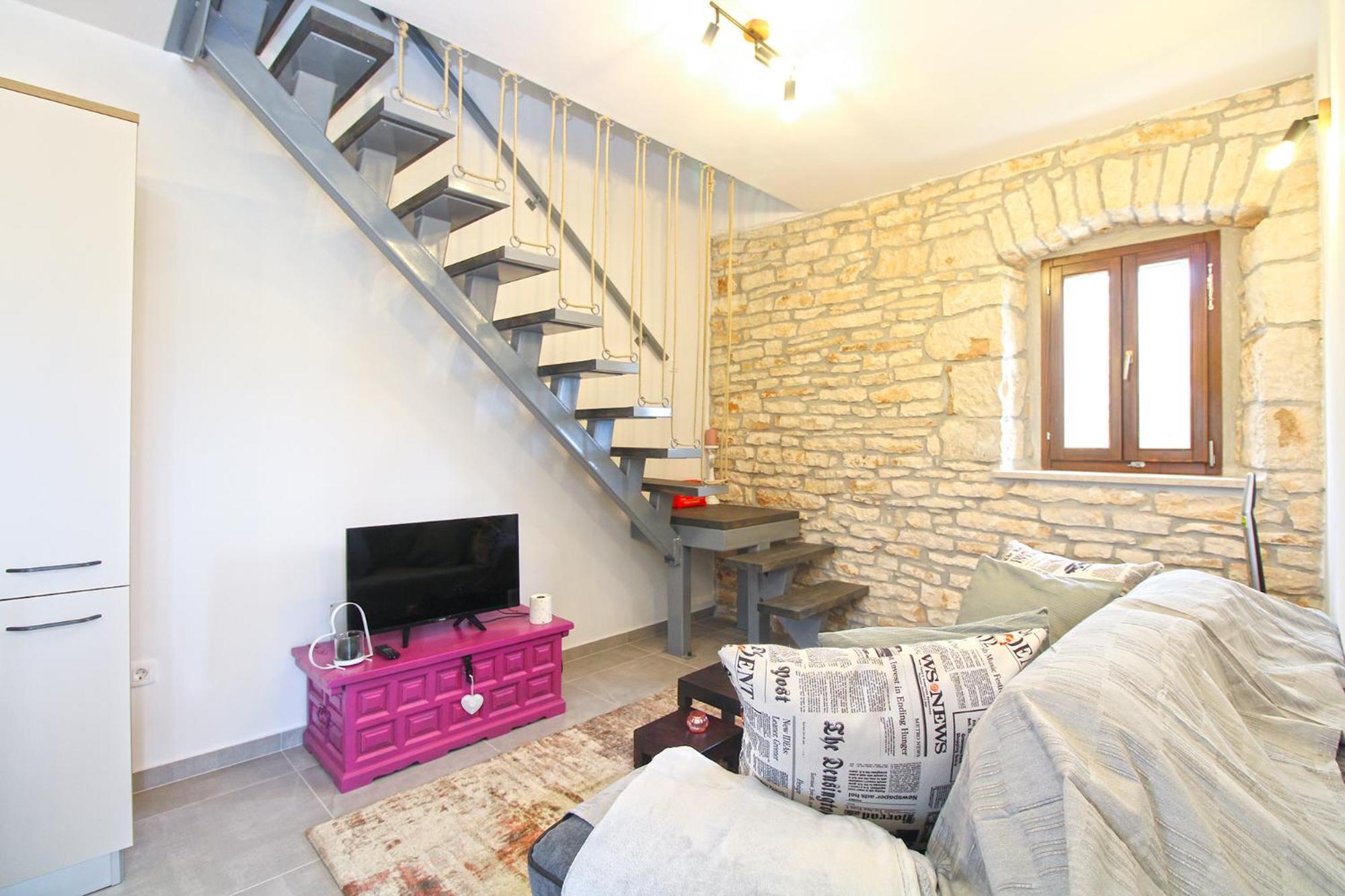 Apartment 2323 Foli